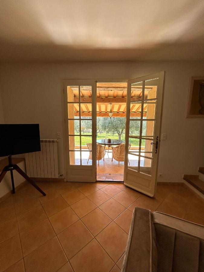 Chateau Du Grand Jas Entrecasteaux Екстериор снимка