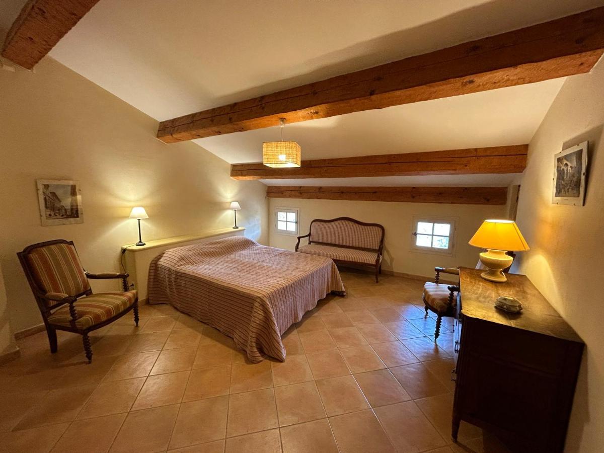Chateau Du Grand Jas Entrecasteaux Екстериор снимка